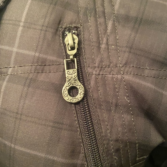 Point Zero Grey Plaid Down Puffer Coat - Picture 3 of 13